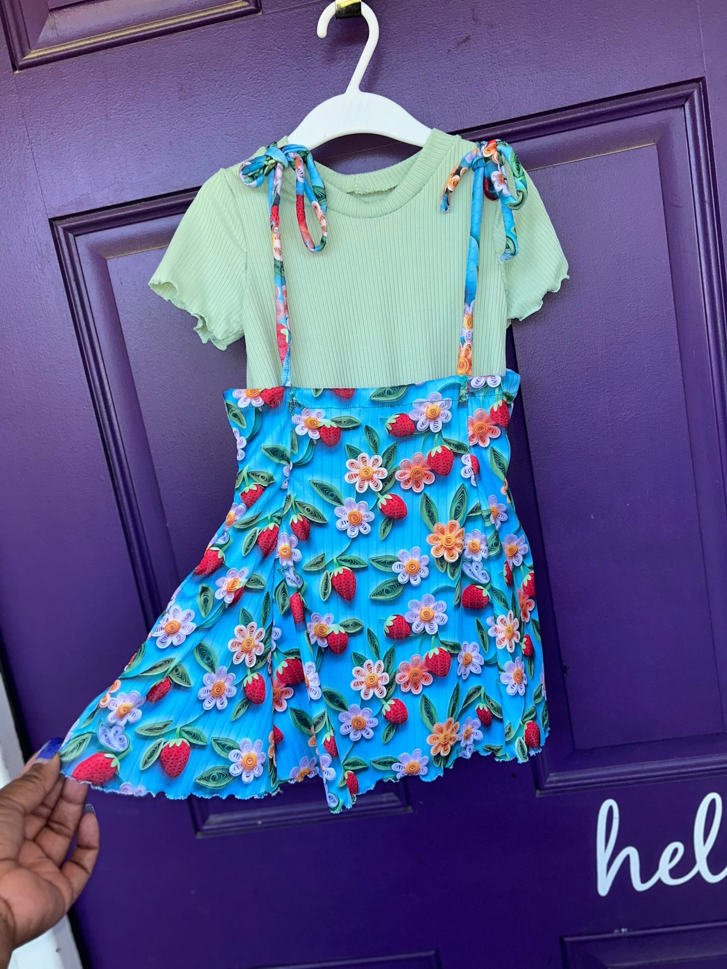Strawberry sassy set